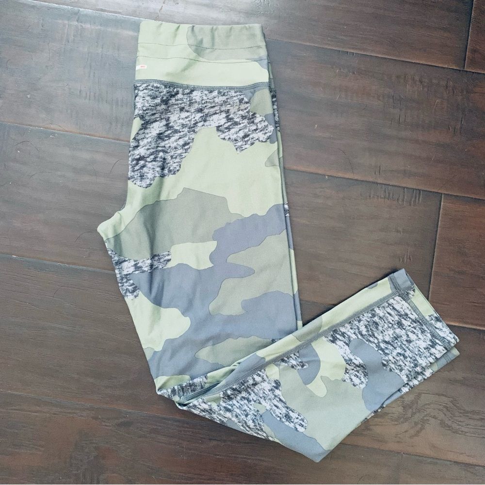 aerie Women's Cute Green/Gray Camo Print Yoga Workout Lounge Leggings | Size: M